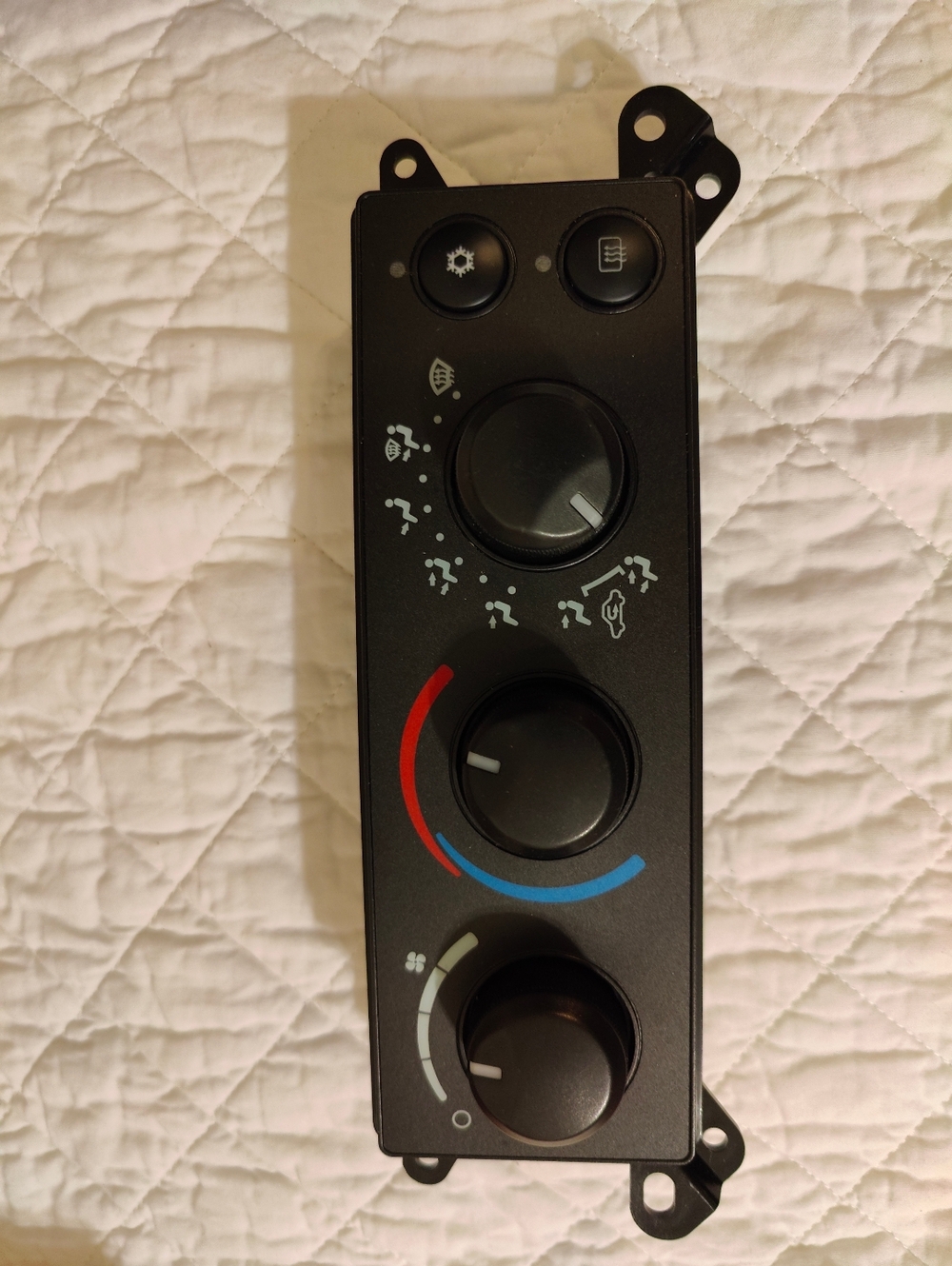  A/C and heater climate control module designed for manual air conditioning syst